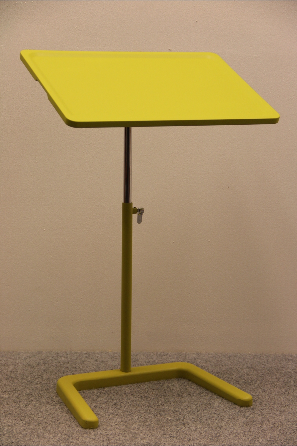 华体会体育官方在线官网 - 桌几|茶几/边几|办公家具|华体会体育官方在线官网家具|嵌套可升降托盘角几